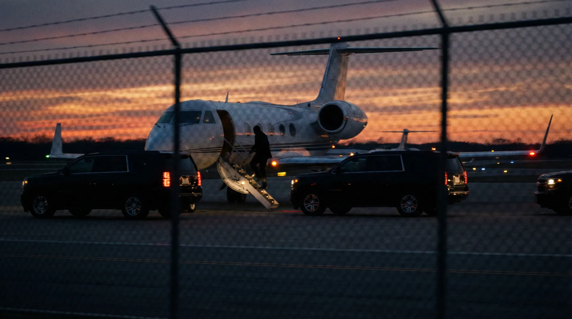 乐鱼娱乐 - 机场私人飞机偷拍